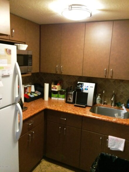 242 S El Dorado Cir, Mesa, AZ 85202