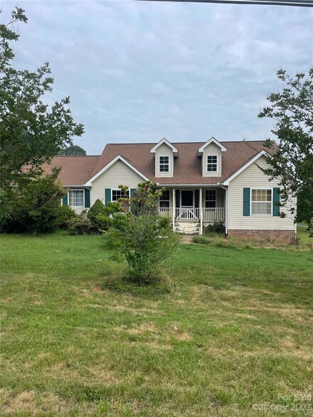 4 Grace Anna Ln, Alexander, NC 28701