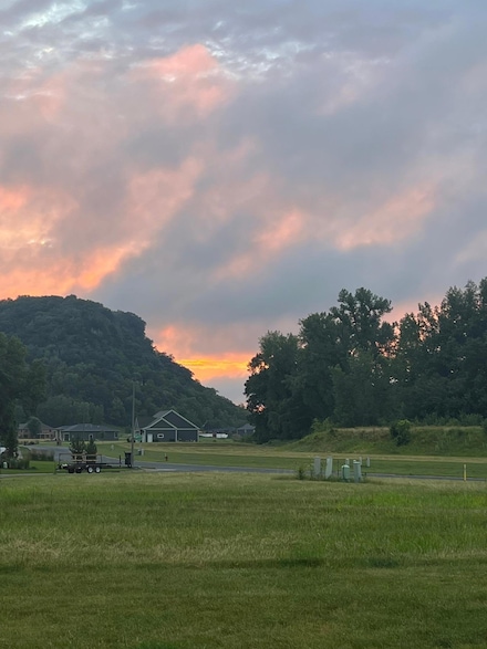 315 Grand Dr, Lake City, MN 55041