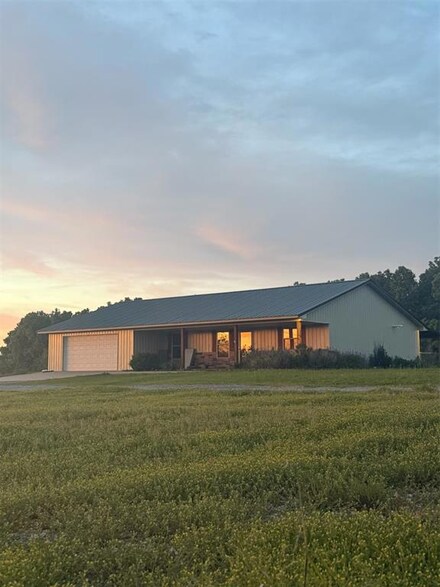 728 S Carol St, Carnegie, OK 73015