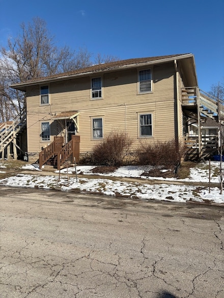 511 W Mulberry St, Bloomington, IL 61701
