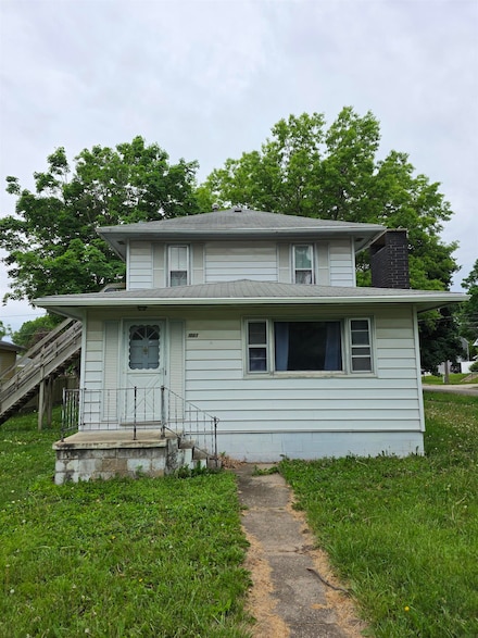 1003 Bluff St, Cedar Falls, IA 50613