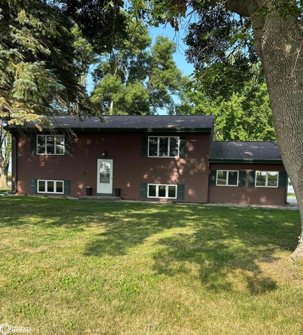 2995 160th St, Hardy, IA 50545
