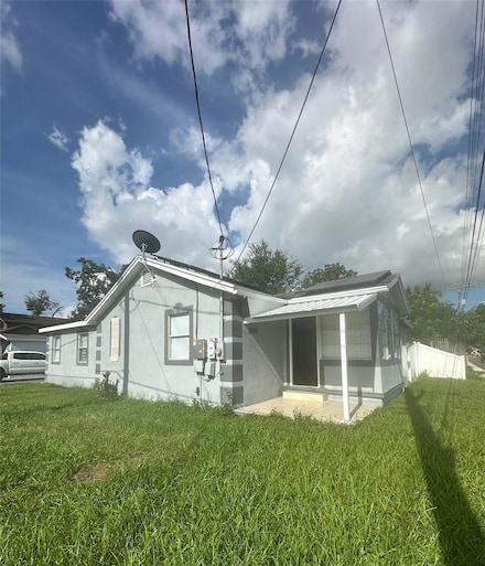 2600 W Columbus Dr, Tampa, FL 33607