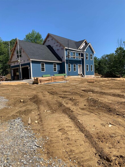 412 High St, Boscawen, NH 03303