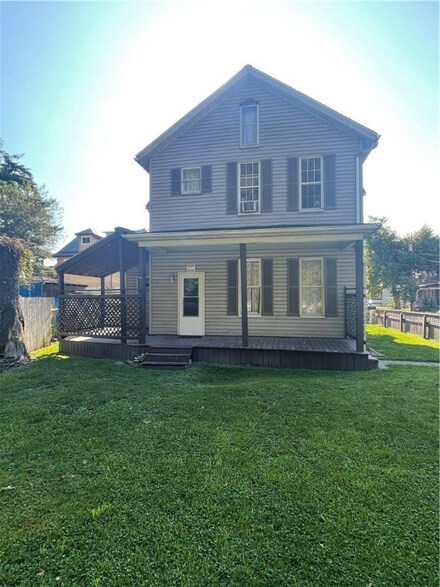 136 Blue Ridge Ave, Natrona Heights, PA 15065