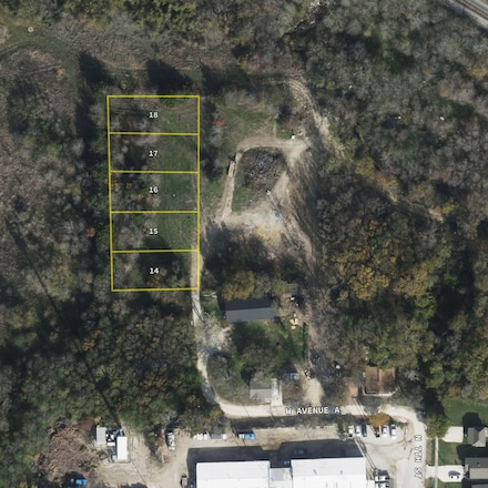 000 N 6th St, Midlothian, TX 76065