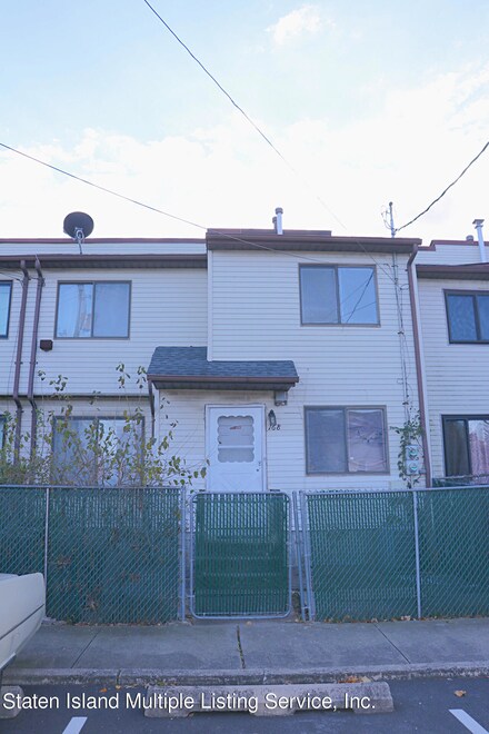 168 Pierce St, Staten Island, NY 10304