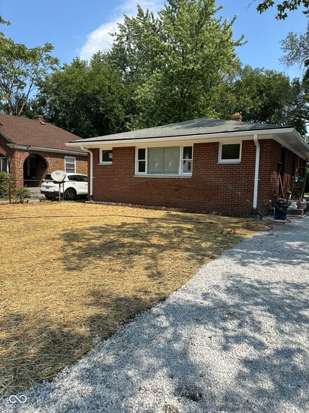 1625 N Tibbs Ave, Indianapolis, IN 46222