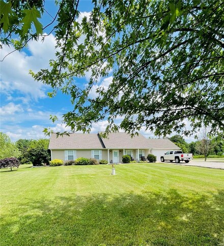 3890 Highway Ee, Owensville, MO 65066