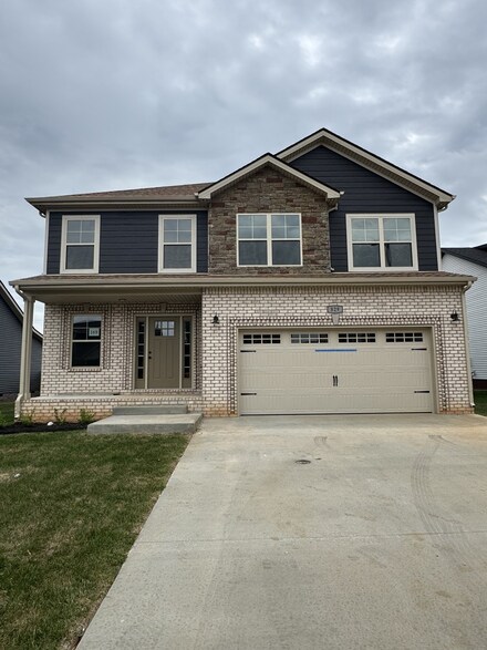 169 Anderson Dr, Clarksville, TN 37040