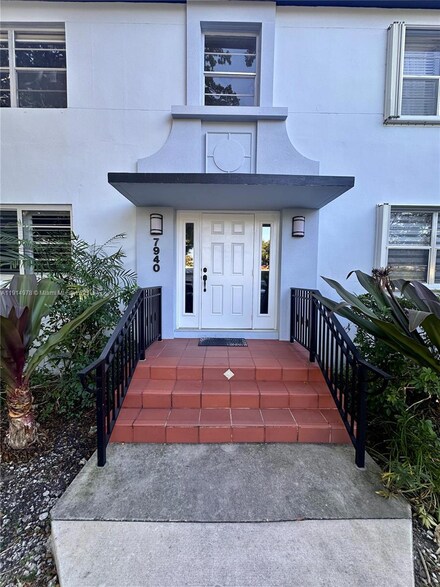 7940 SW 55th Ave Unit 67D, Miami, FL 33143