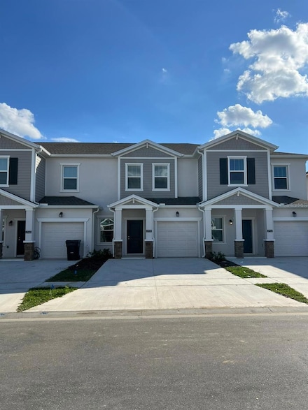 2938 Savoir Ave, Davenport, FL 33837