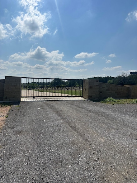 144 S Live Oak Mott, Goldthwaite, TX 76844