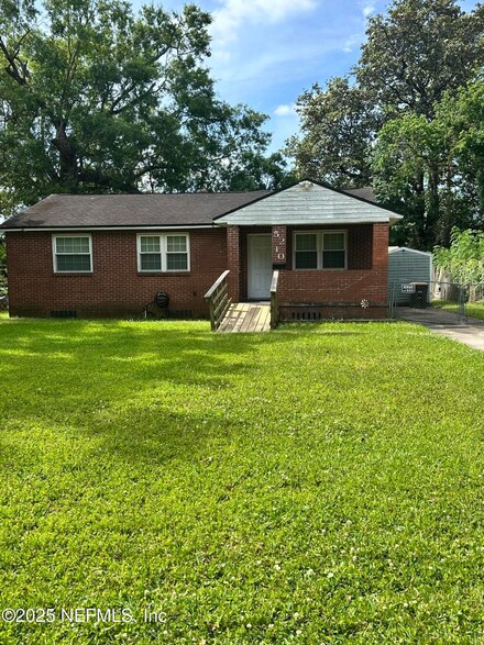 5240 Redrac St, Jacksonville, FL 32205