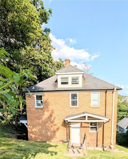 213 N 5th St, Jeannette, PA 15644