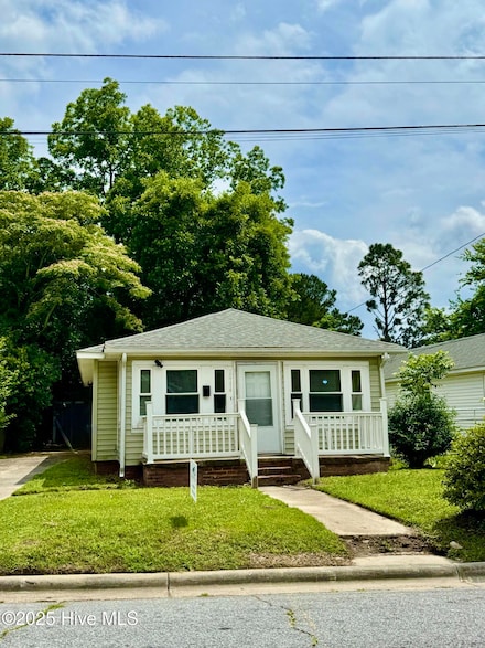 1217 Fleming St, Greenville, NC 27834