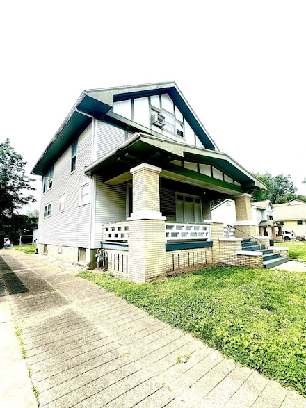 825 E Blackford Ave, Evansville, IN 47713