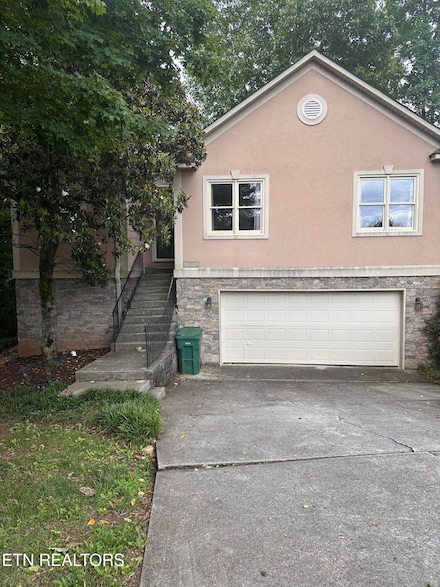 1100 Ferncliff Way, Knoxville, TN 37923