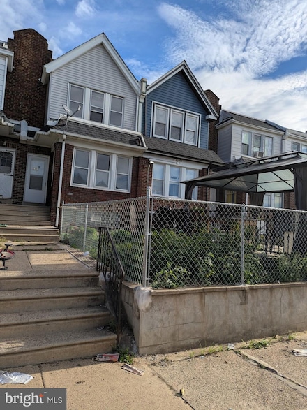 1425 Fanshawe St, Philadelphia, PA 19111