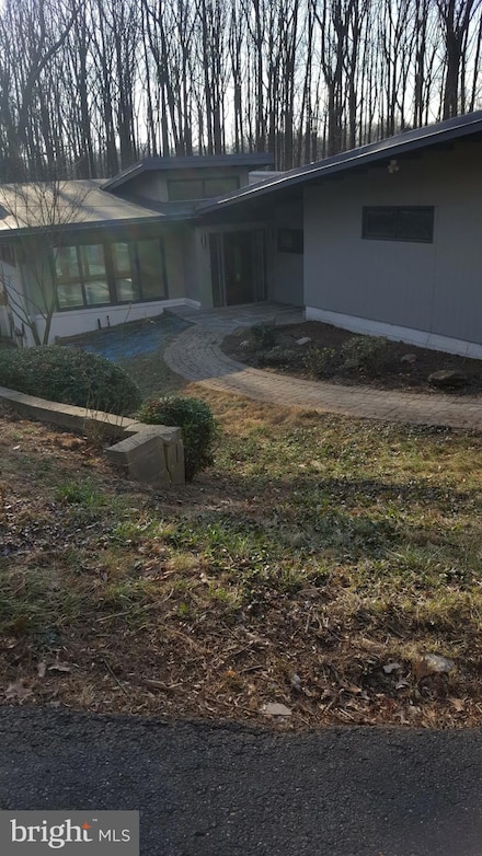 7425 Dulany Dr, McLean, VA 22101