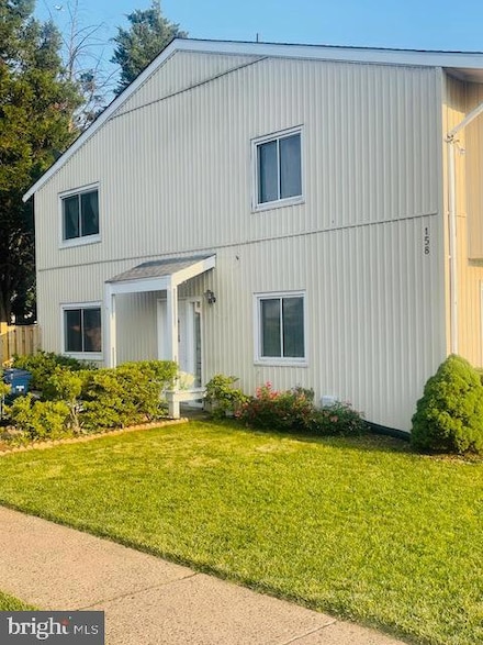 158 N Cottage Rd, Sterling, VA 20164