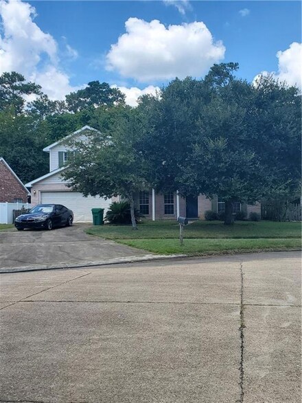 1122 Lori Dr, Slidell, LA 70461