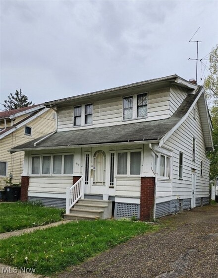 916 Mercer Ave, Akron, OH 44320
