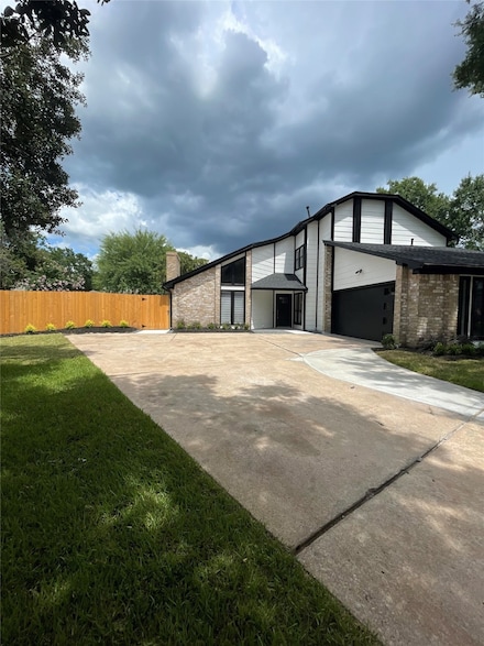1922 Hollyoak Dr, Houston, TX 77084
