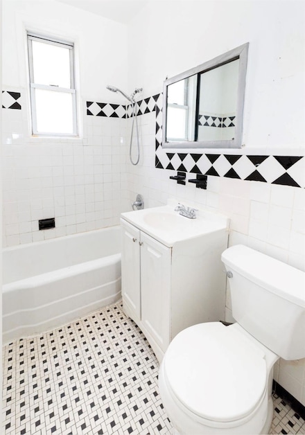 50-50 41st St Unit 2FL, Long Island City, NY 11104