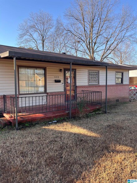 5709 King Dr, Birmingham, AL 35228