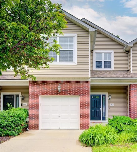8815 Timber Creek Ln, Pleasant Valley, MO 64068