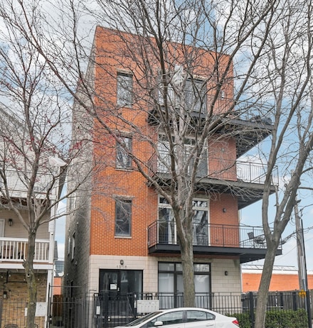 1216 W Augusta Blvd Unit 1, Chicago, IL 60642
