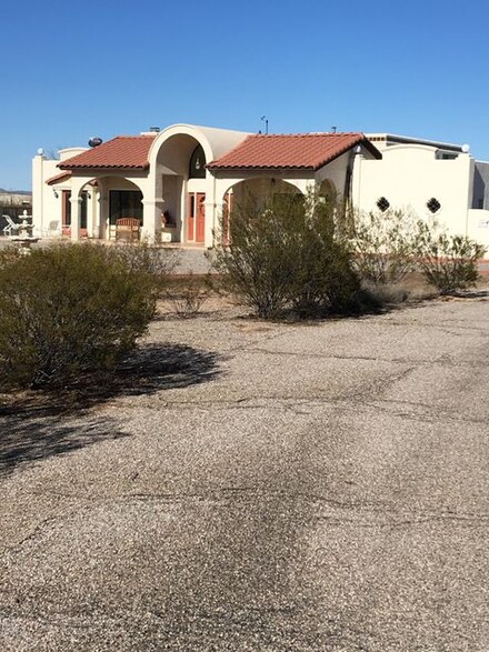 50836 W William Rd, Aguila, AZ 85320