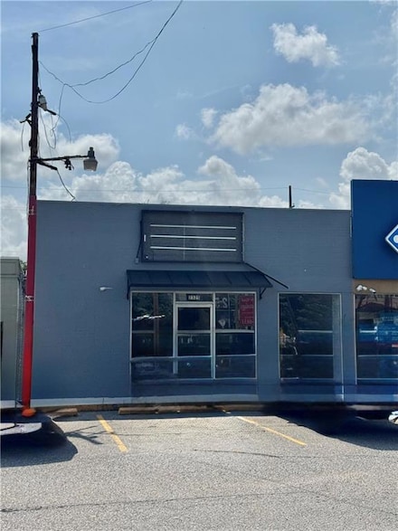 2325 Metairie Rd, Metairie, LA 70001
