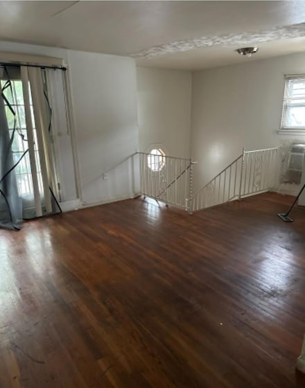 14937 256th St, Rosedale, NY 11422