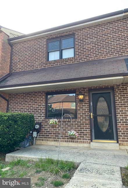 27 Markel Rd, Malvern, PA 19355