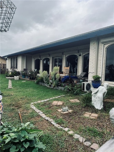 120 Shore Dr, Portland, TX 78374