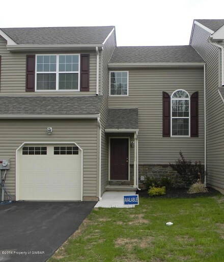 13 Nicholas Court Dr, Drums, PA 18222