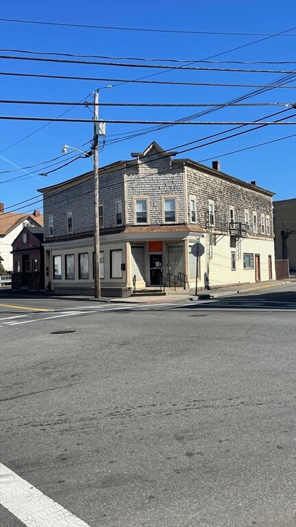 437 Bay St, Taunton, MA 02780
