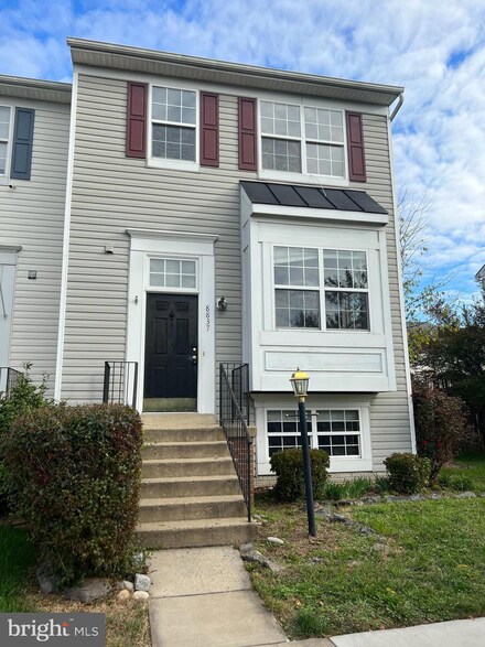 8837 Dunstable Loop, Bristow, VA 20136