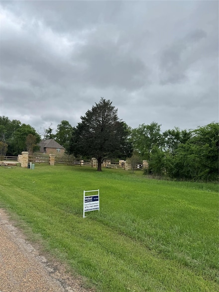 . Splitrail Dr, Mabank, TX 75143