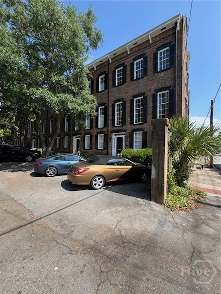 424 E Macon St, Savannah, GA 31401
