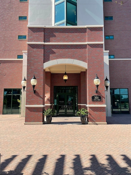 300 S Duval St Unit 1010, Tallahassee, FL 32301