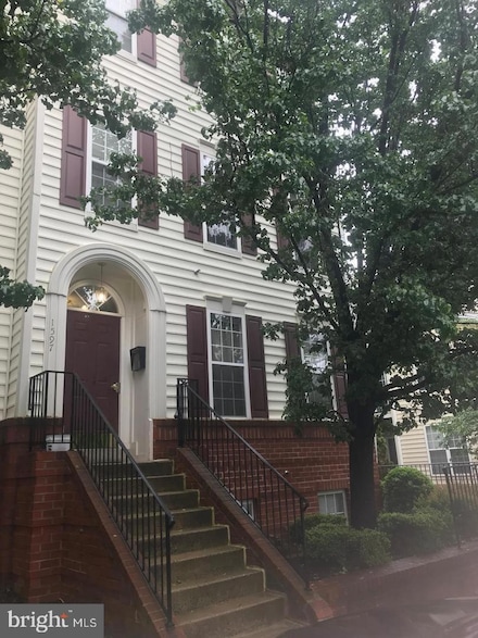 1597 Leeds Castle Dr Unit 102, Vienna, VA 22182
