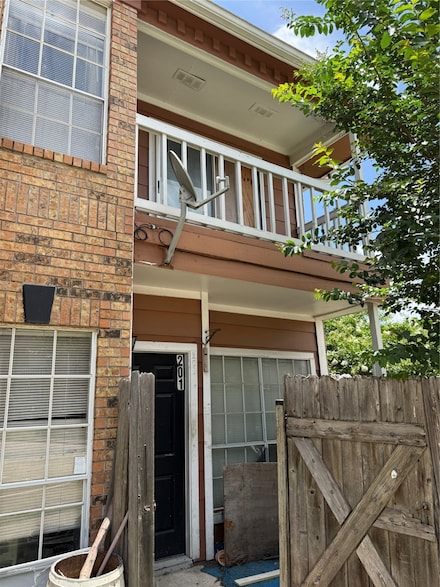 12380 Sandpiper Dr Unit 201, Houston, TX 77035