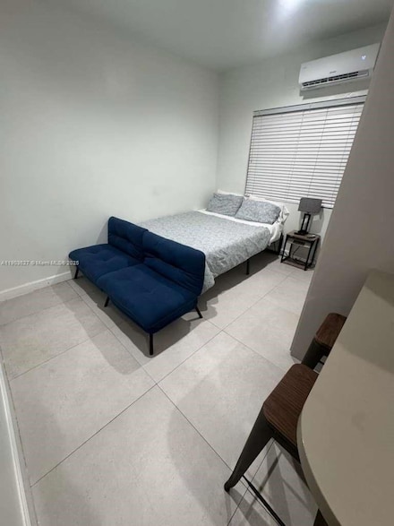 245 NE 33rd St Unit 106, Miami, FL 33137