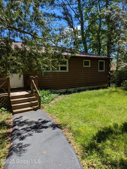 871 Trout Lake Rd, Bolton Landing, NY 12814