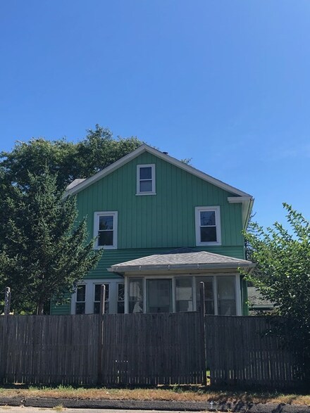 372 South St, Northampton, MA 01060