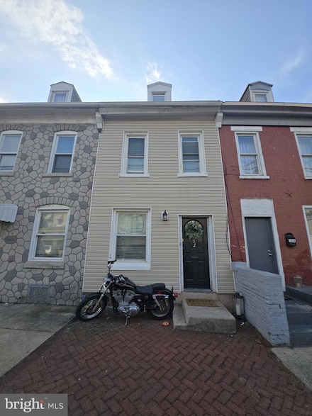 1652 N 10th St, Reading, PA 19604